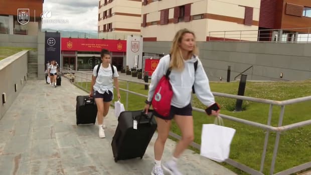 Spain Women arrive in Huelva to their last home match before the Euro